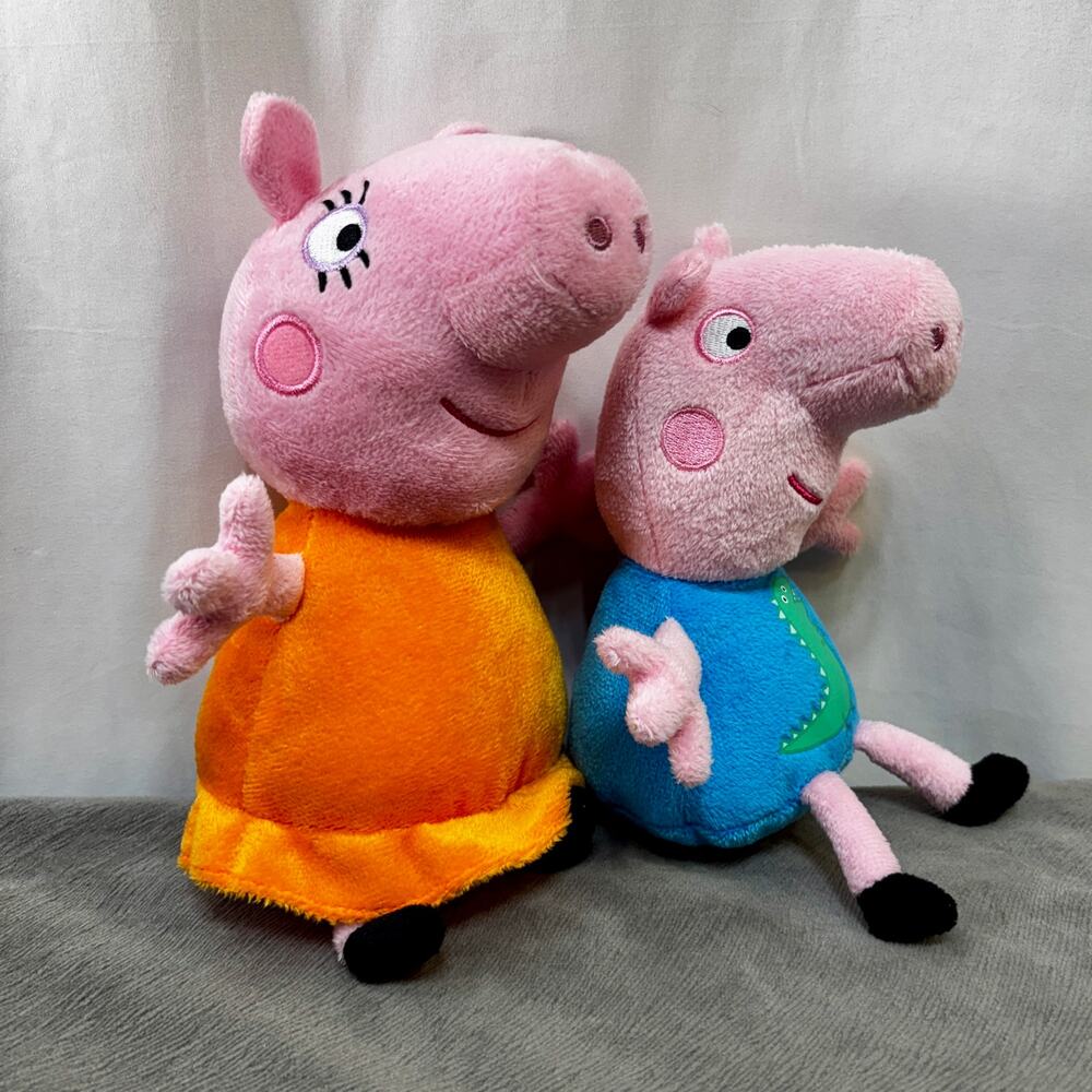 Just Play Peppa Pig  Mommy Pig & George Pig Plush Stuffed Animal Toys Lot of 2